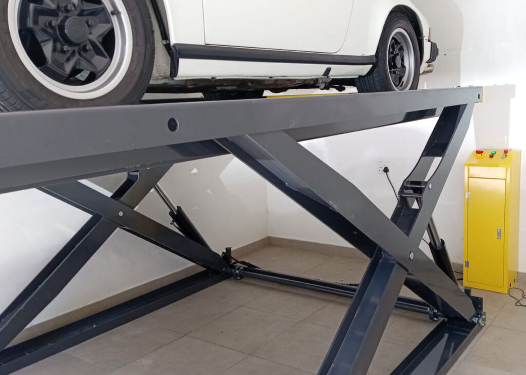 Scissor Lift Controller